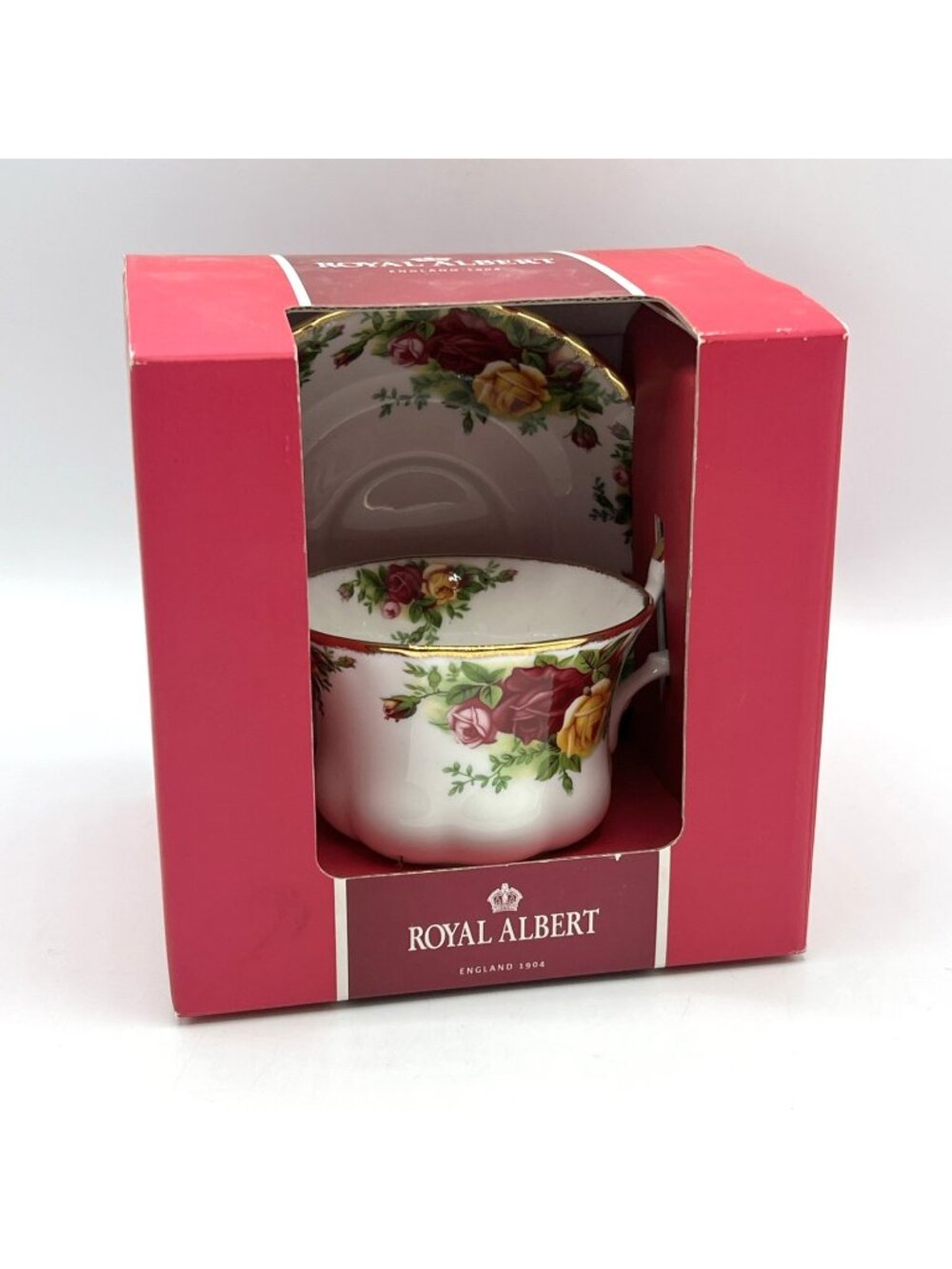 Royal Albert Old Country Roses Cup Saucer Set